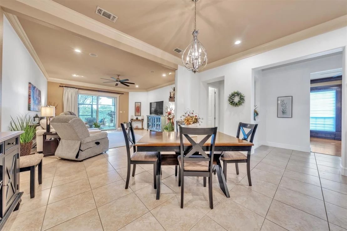 Photo of 2400 Vineyard Drive