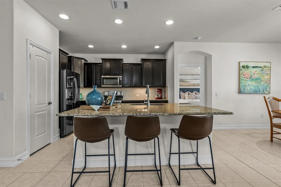 Photo of 6424 Roaring Creek