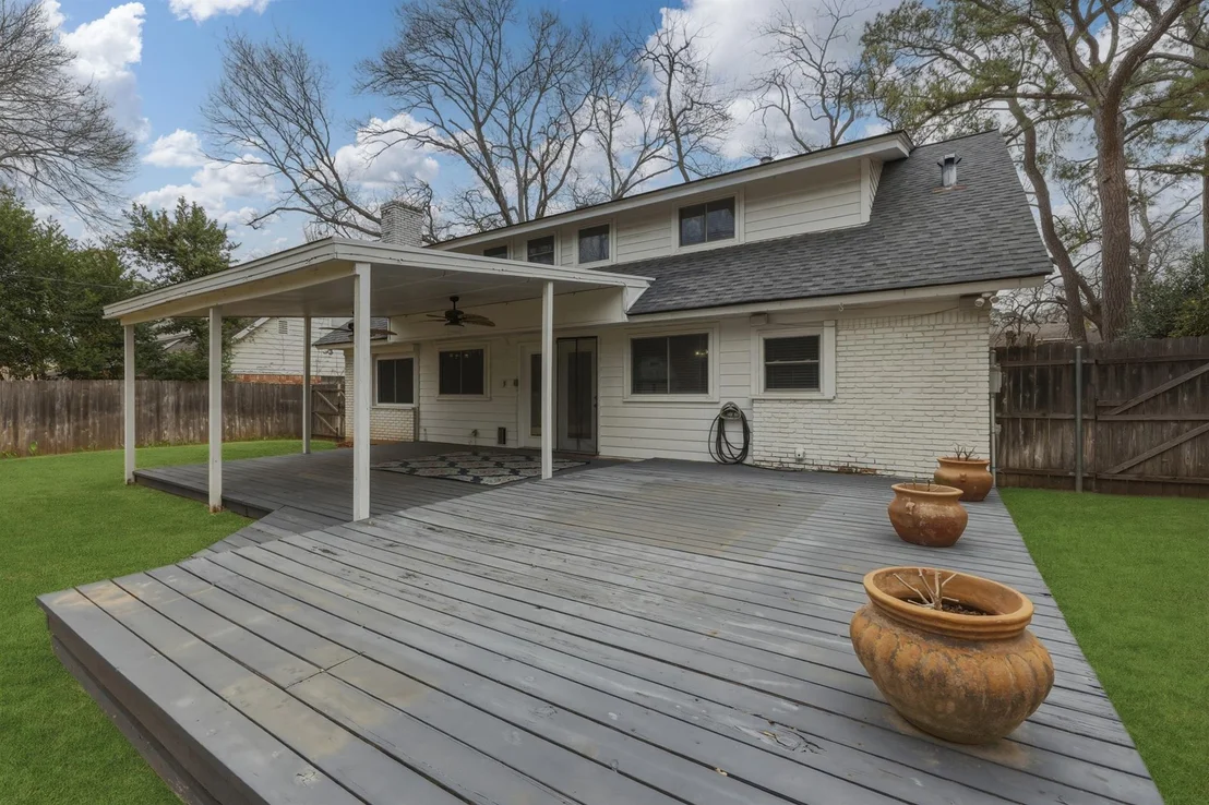 Photo of 806 Waggoner Drive