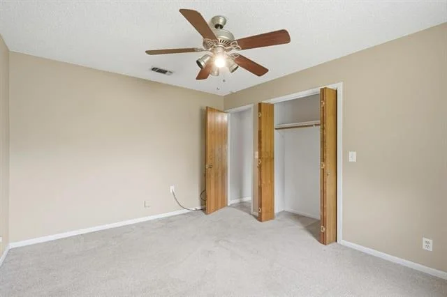 Photo of 116 Greentree Cir
