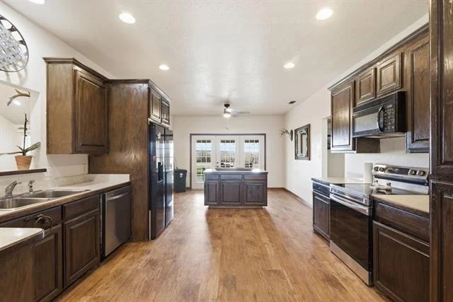 Photo of 301 Rhoades Lane
