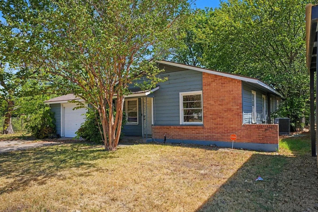 Photo of 1002 Pampa Drive