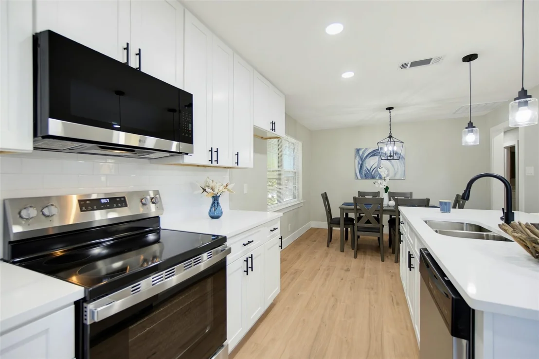 Photo of 3049 Latham Drive