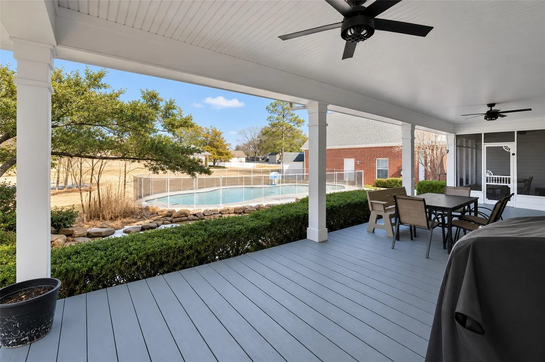 Photo of 405 Chippendale Drive