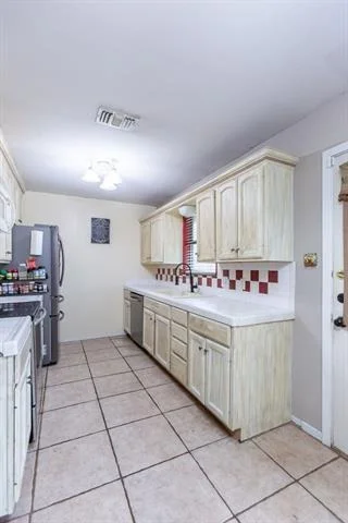 Photo of 725 Tabard Trail