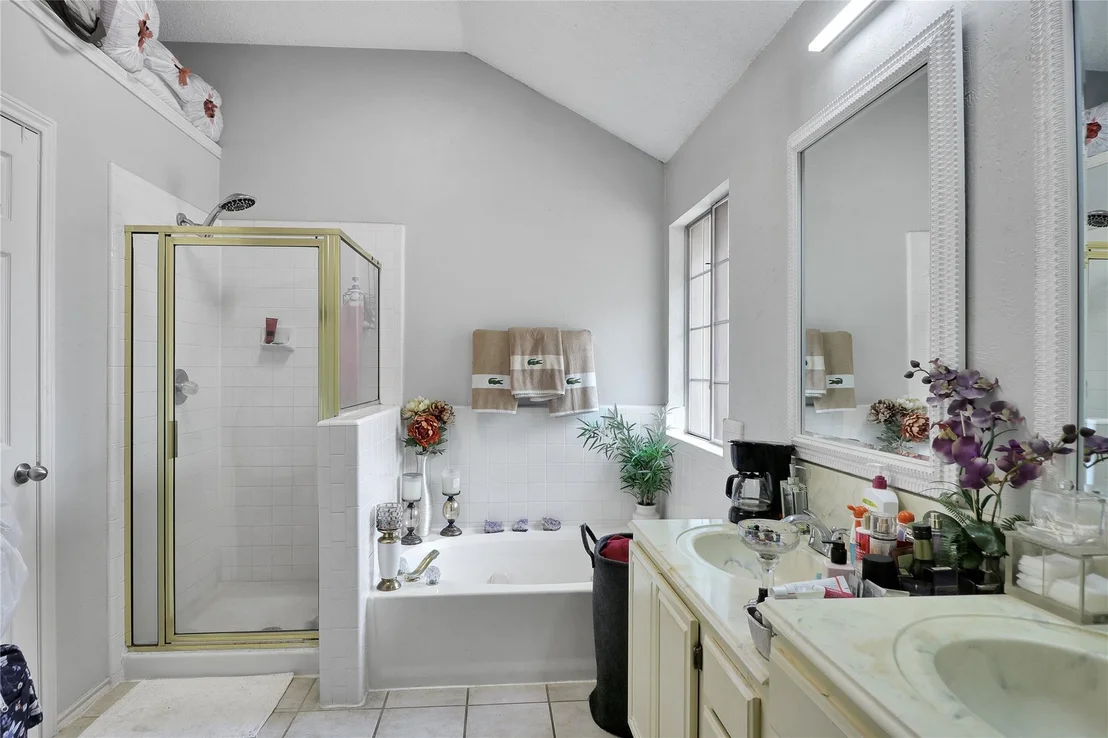Photo of 1637 Arbor Ridge Drive