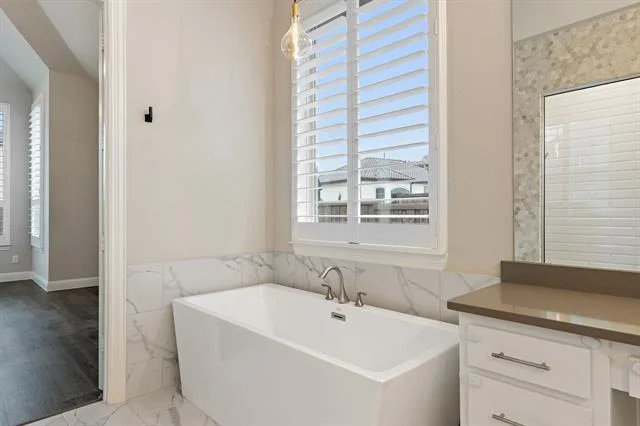 Photo of 1701 Deerwood Lane