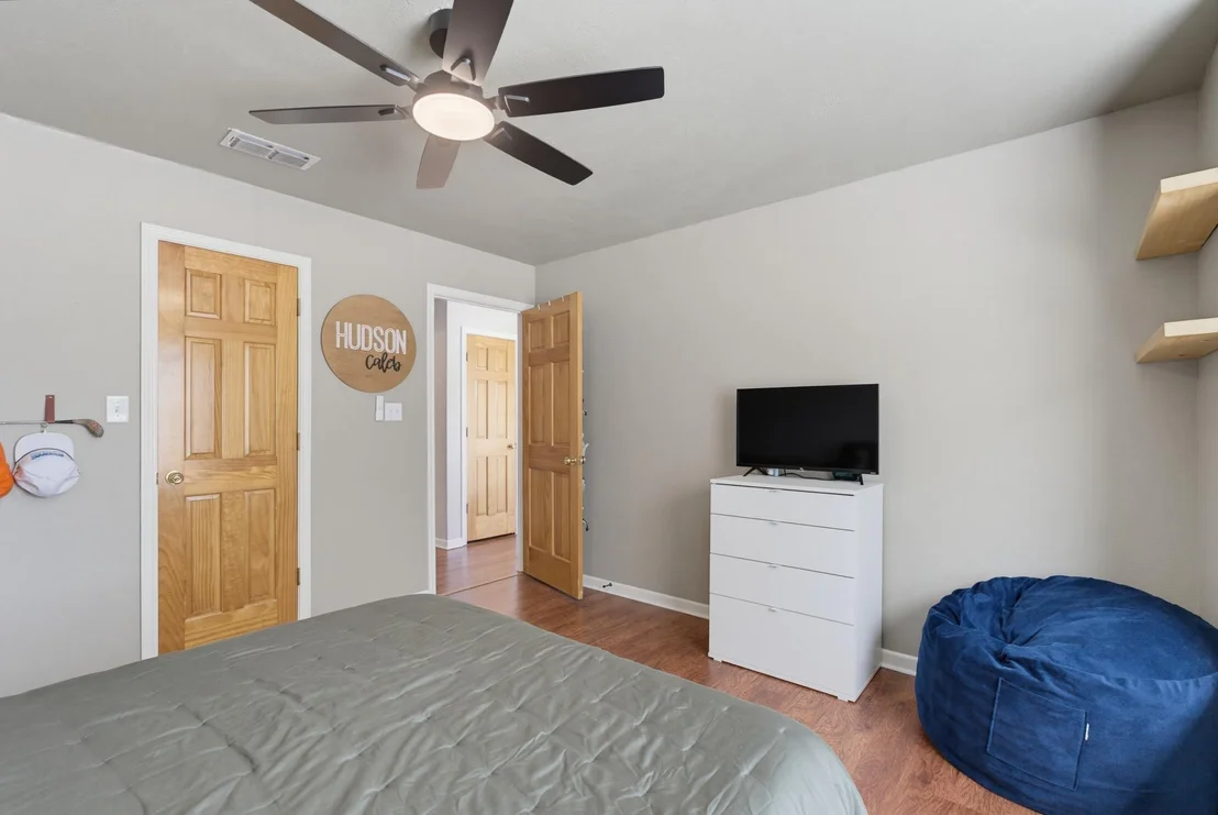 Photo of 1361 Larned Lane