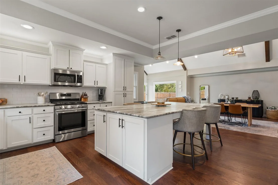 Photo of 237 E Hideaway Lane