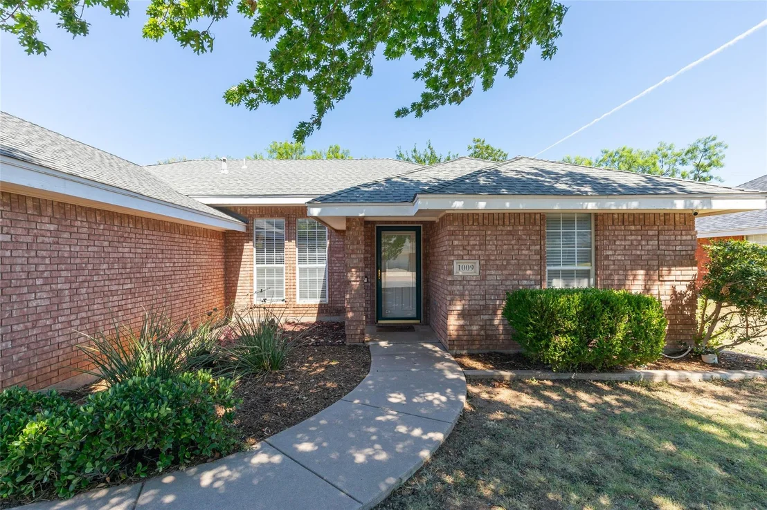 Photo of 1009 Parsons Road