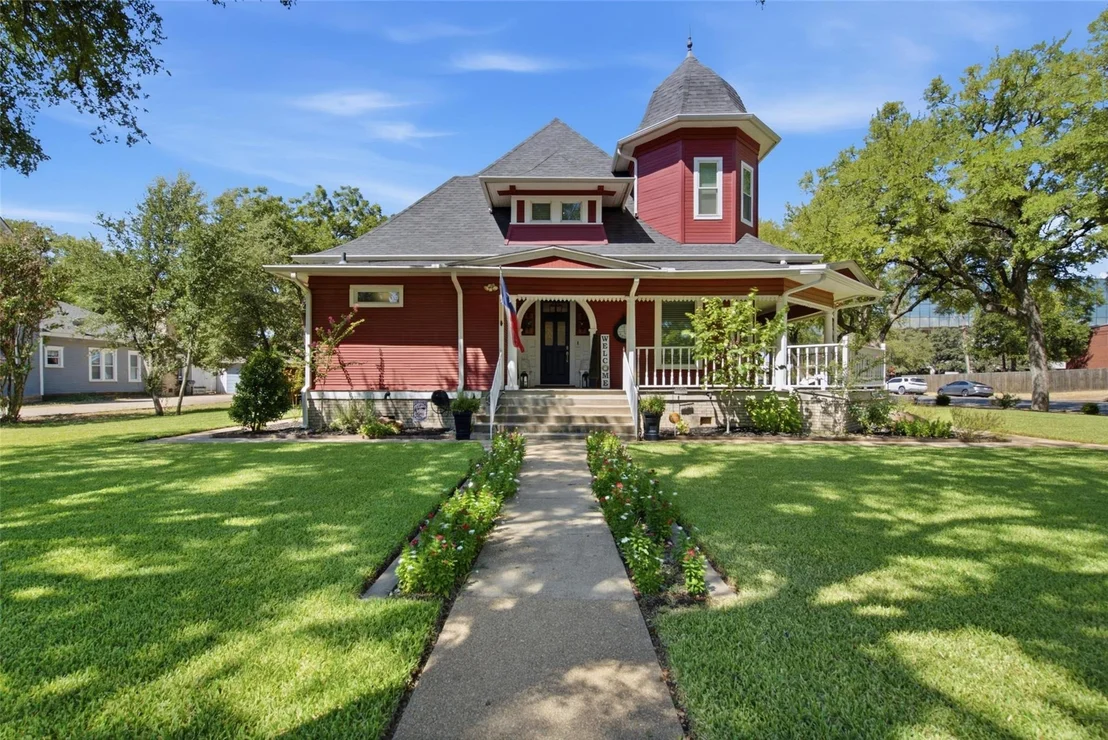 Photo of 700 Cherry Street