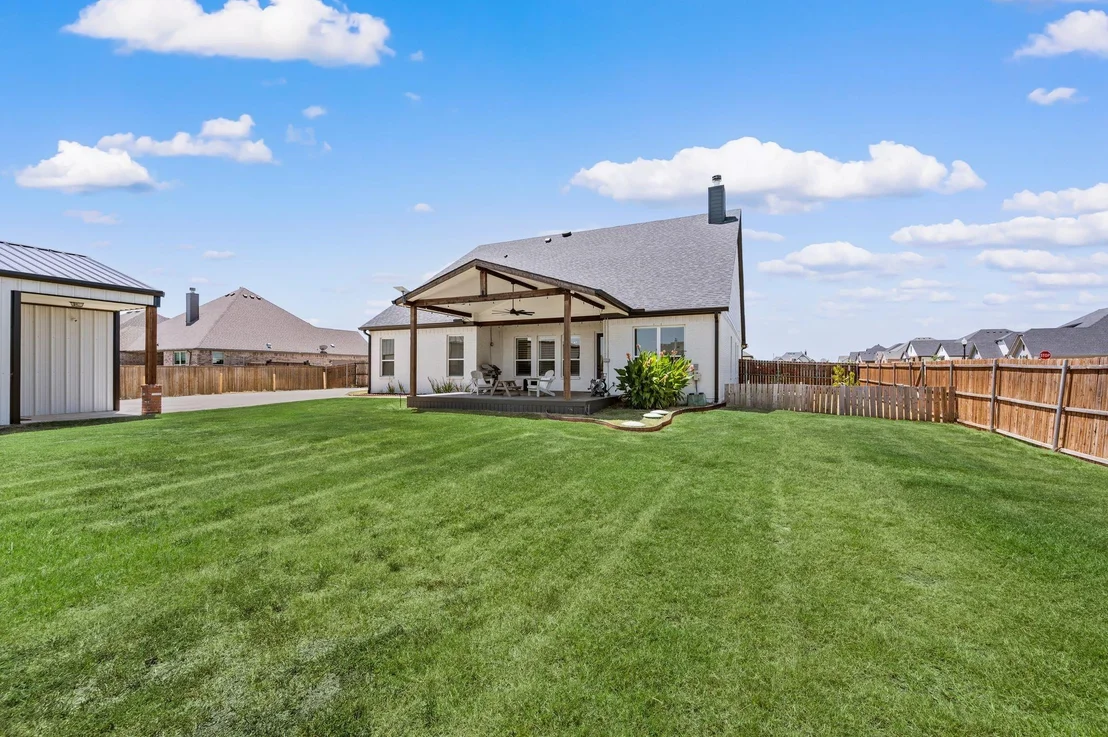 Photo of 8908 Lazy Oak Drive
