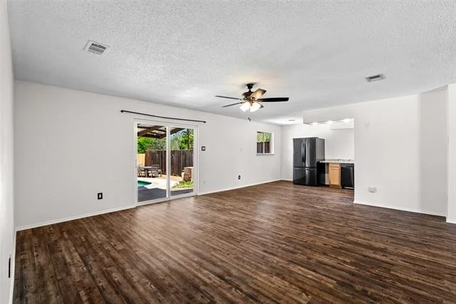 Photo of 629 Bur Oak Drive