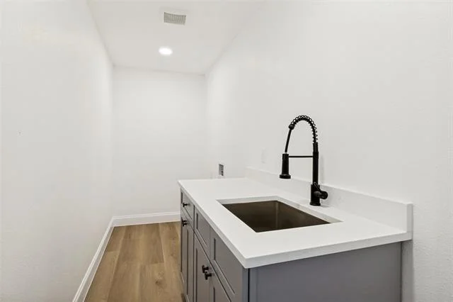 Photo of 437 Summit Drive