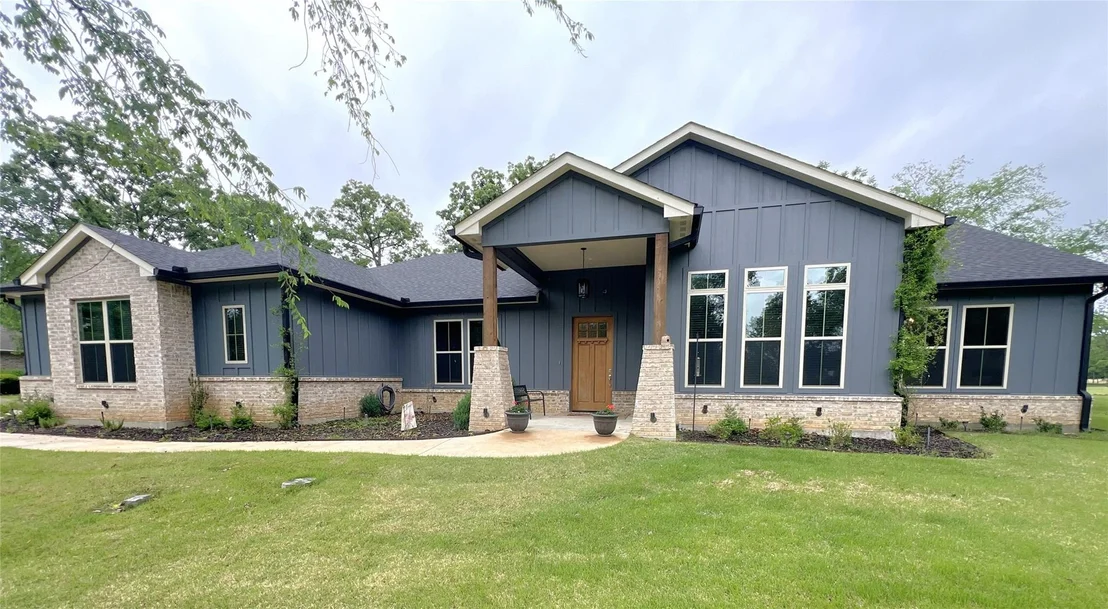Photo of 297 Private Road 5982