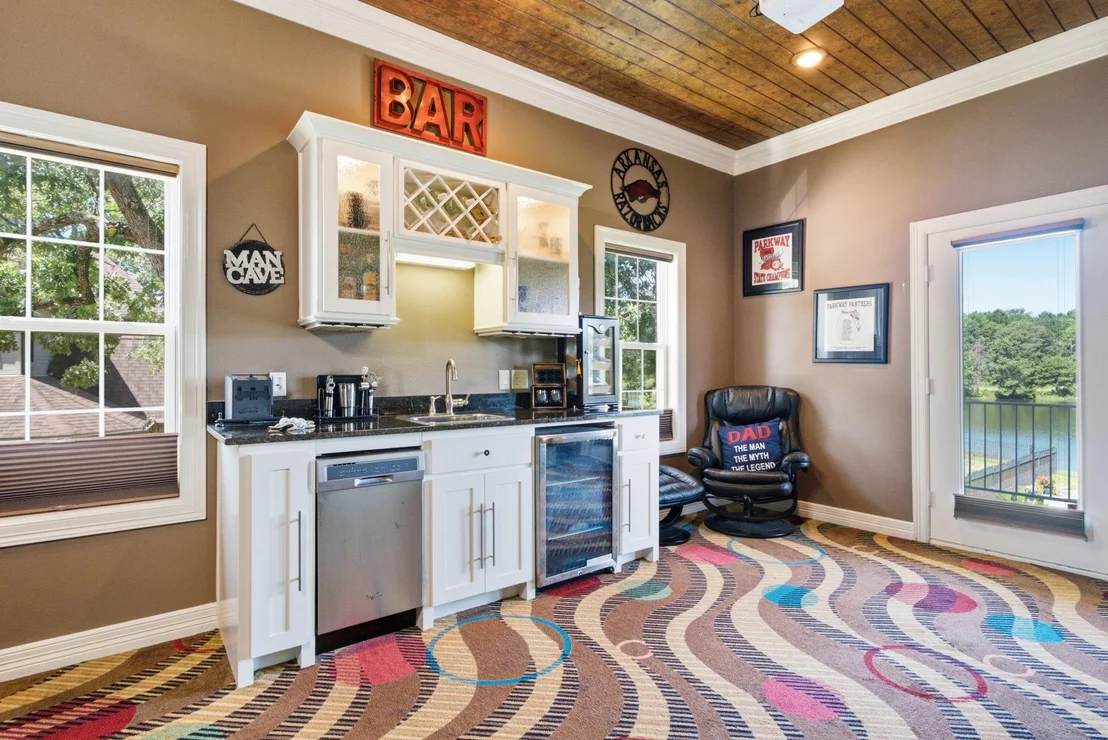 Photo of 10936 Deer Creek Drive