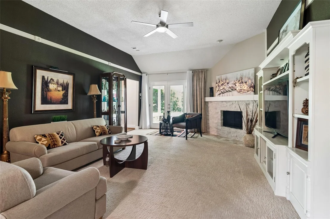 Photo of 855 Cross Timbers Drive