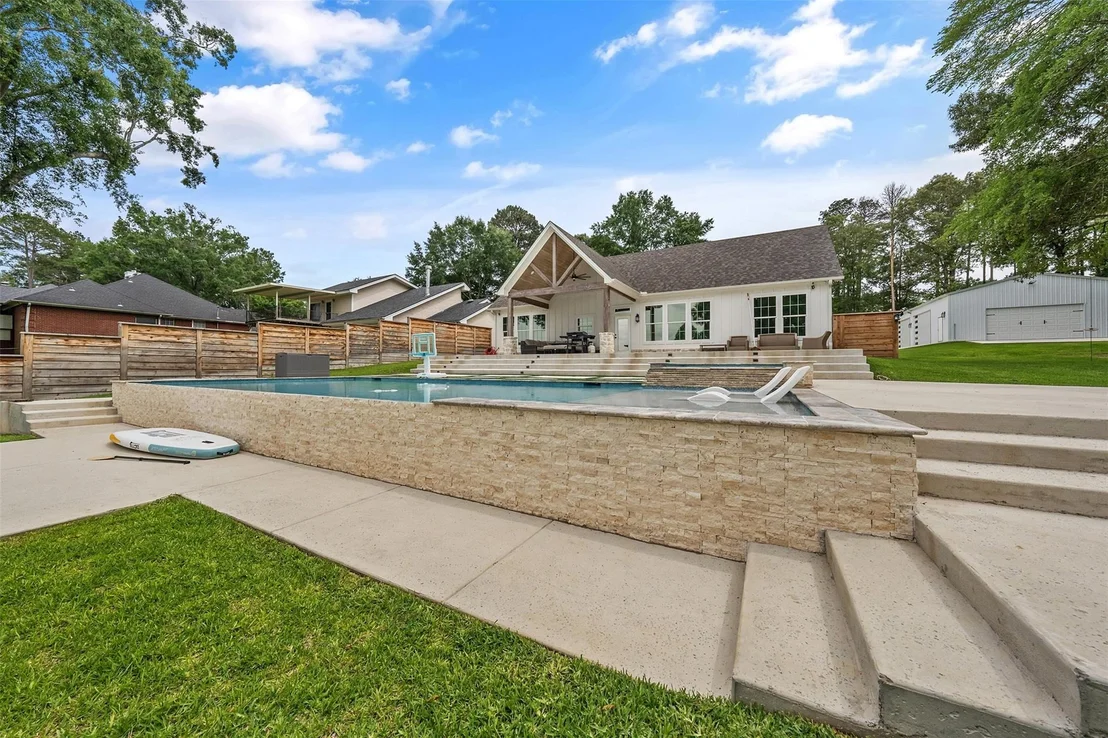 Photo of 16837 Wilson