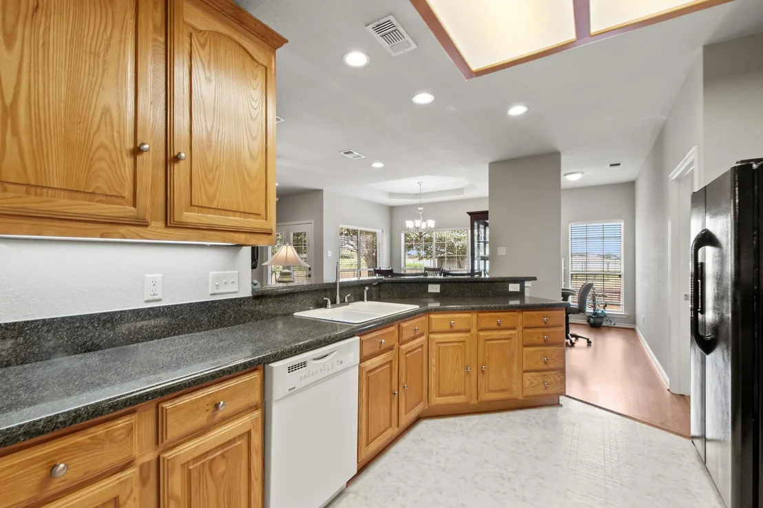 Photo of 1237 Beachview