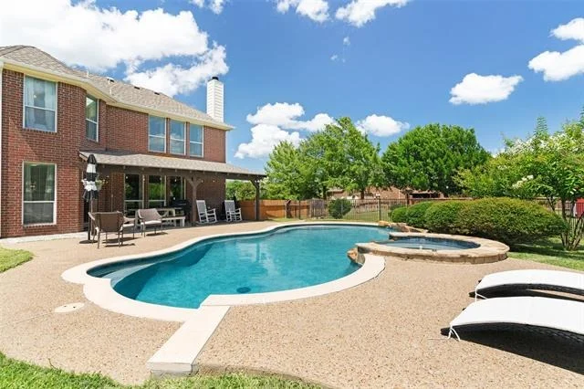 Photo of 2305 Silver Maple Drive