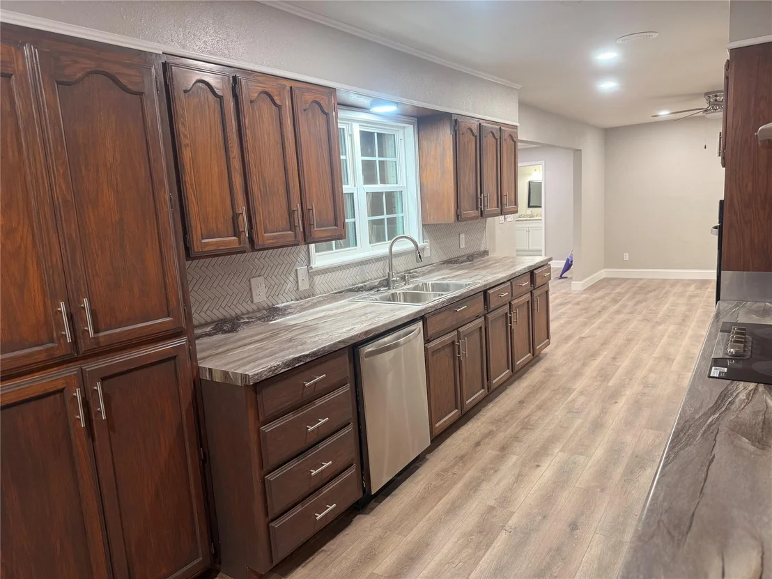 Photo of 112 Myrtle Dr