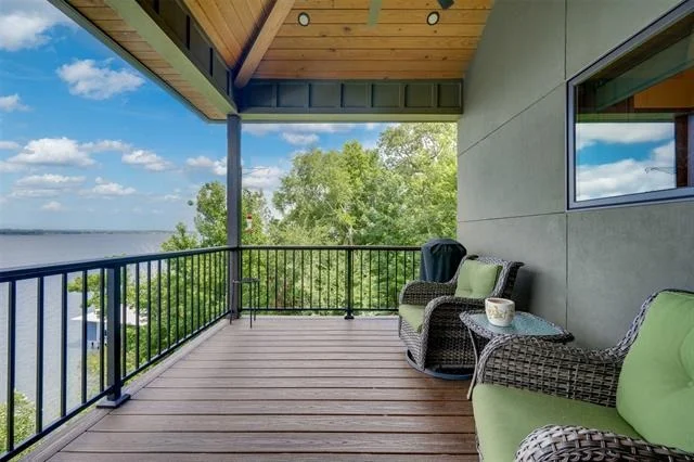 Photo of 127 Lake Bluff Drive