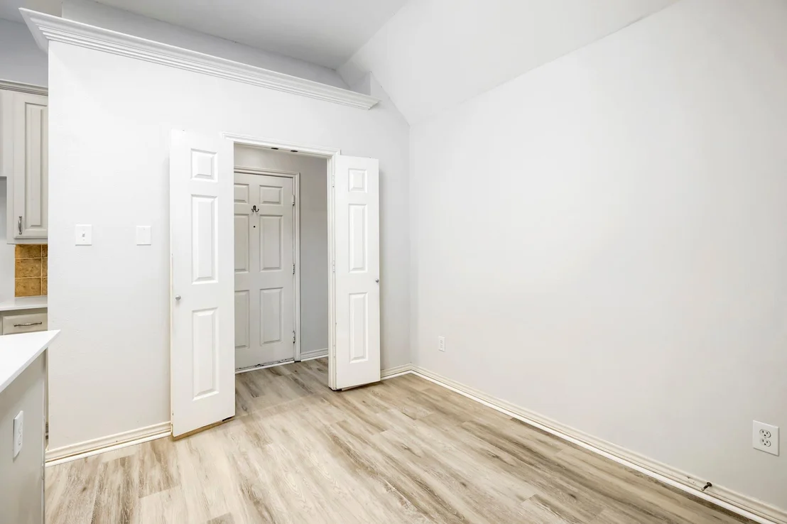 Photo of 8622 Forest Glen Drive