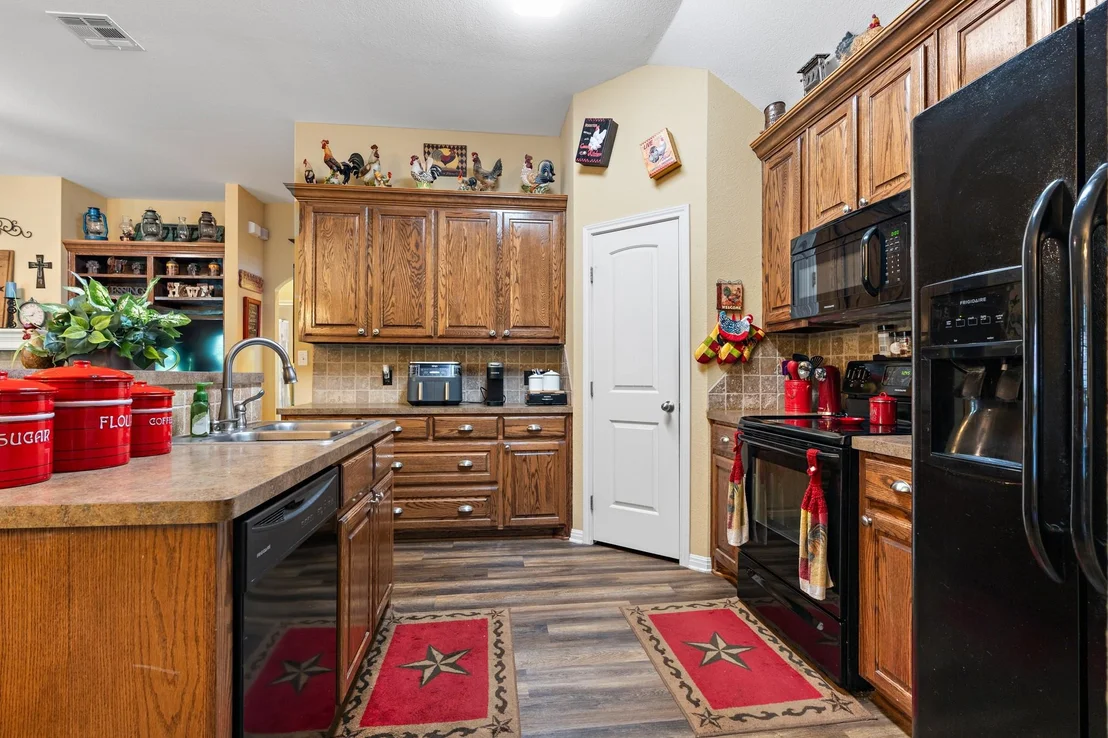 Photo of 219 Oak Meadow Trail