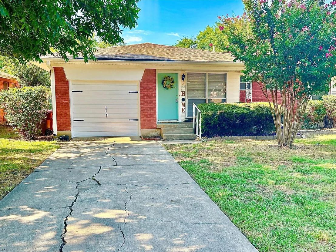 Photo of 817 Laguna Drive