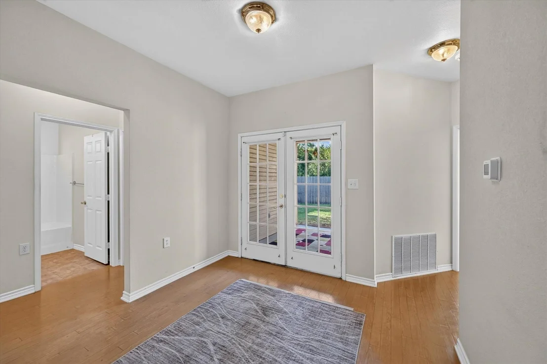 Photo of 433 Oak Street