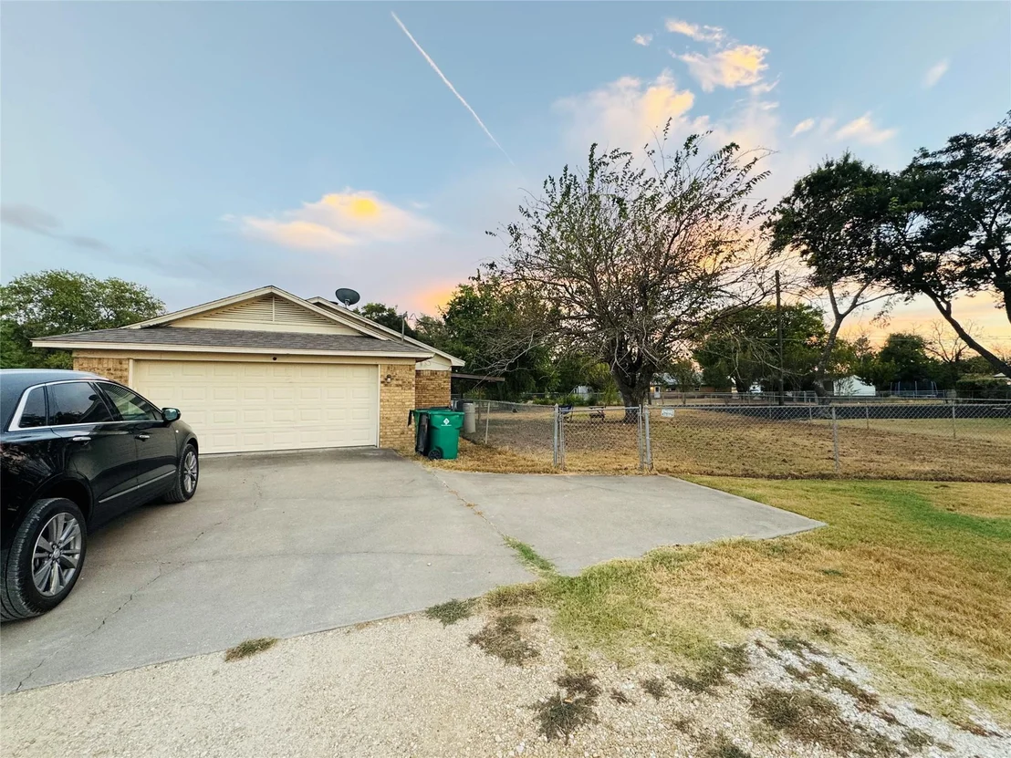 Photo of 721 Mackey Ranch Road