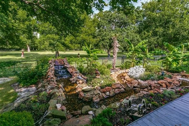 Photo of 1290 Fox Lane