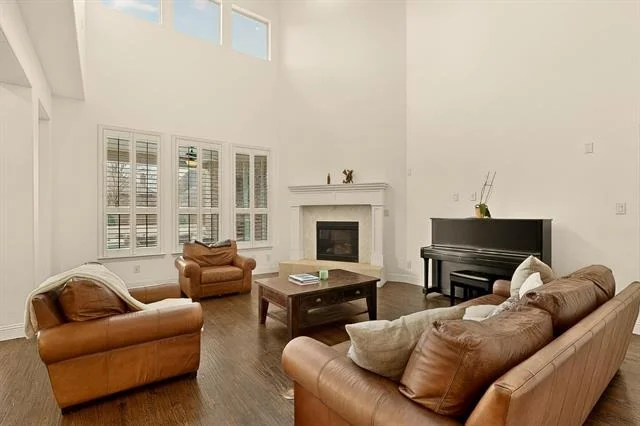 Photo of 1107 Devonshire Drive S