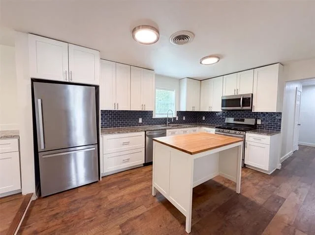 Photo of 832 Central Drive