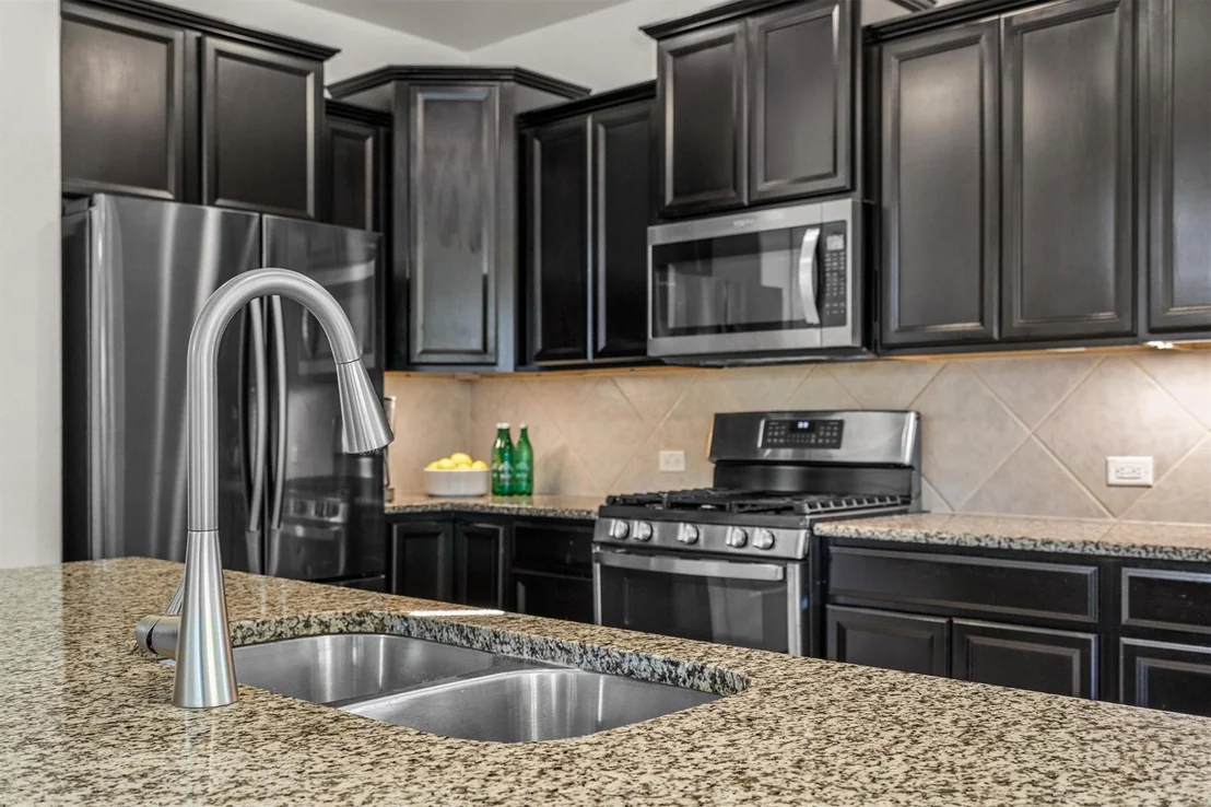 Photo of 6424 Roaring Creek