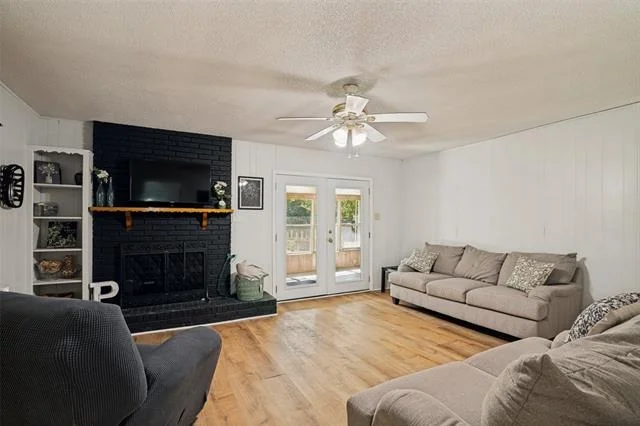 Photo of 1107 Royal Drive