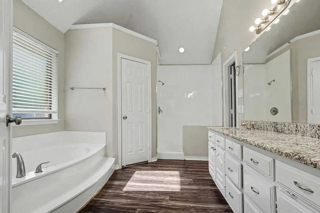 Photo of 8306 Navigation Drive