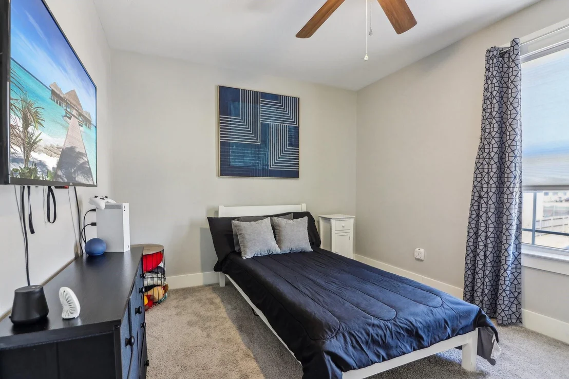 Photo of 6165 River Pointe Drive