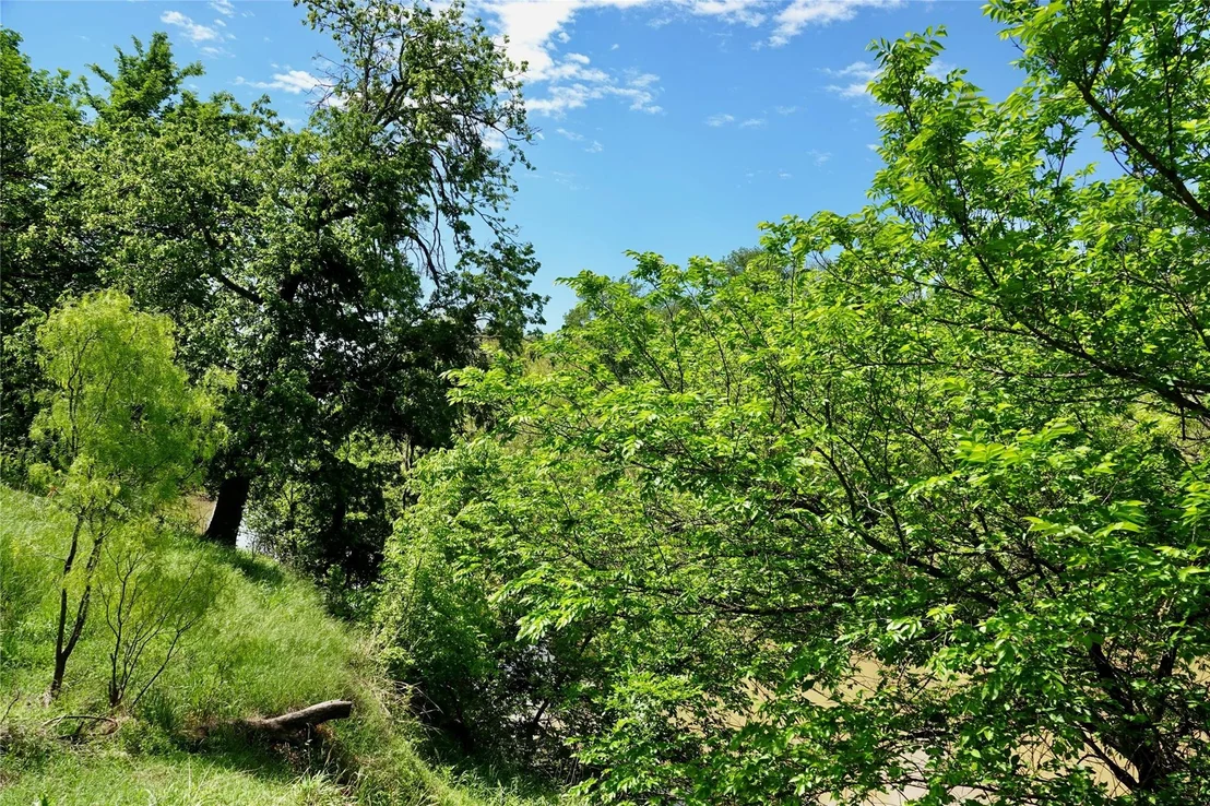 Photo of 588 County Road 430