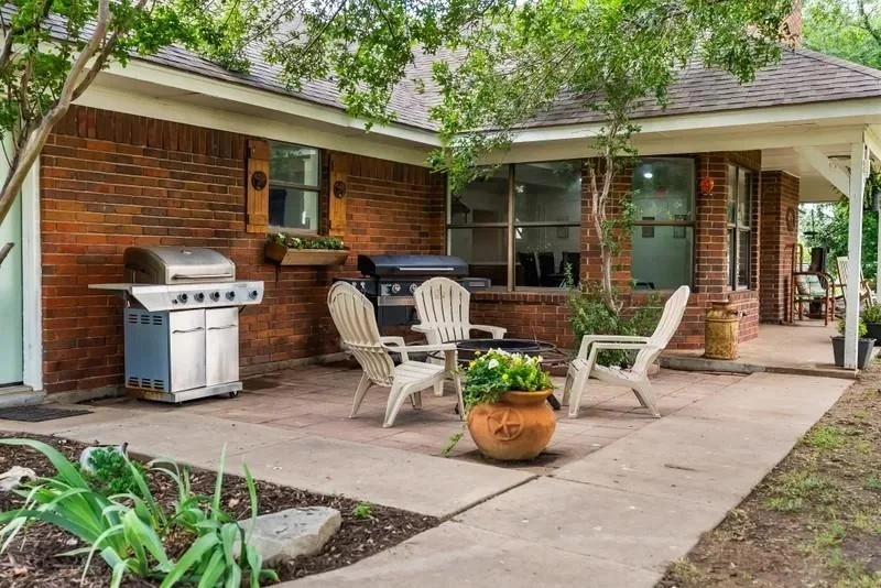 Photo of 8085 Jackson Road