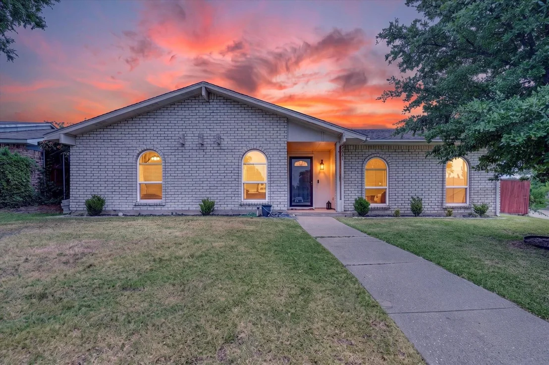 Photo of 2021 Emory Oak Drive