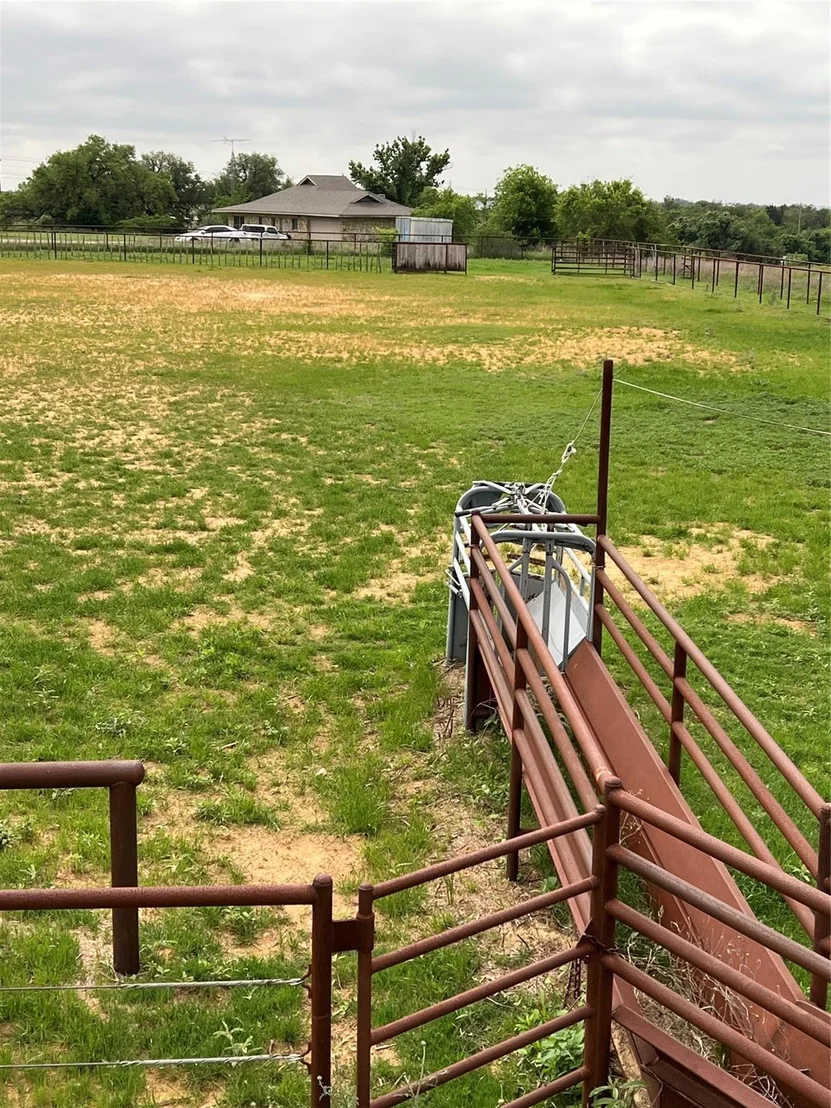 Photo of 1661 County Road 195