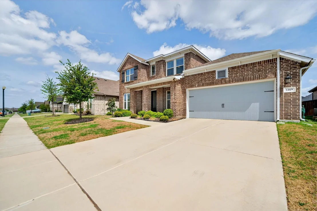 Photo of 1469 Lawnview Drive