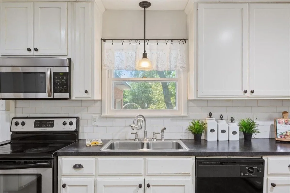 Photo of 1212 Guthrie Drive