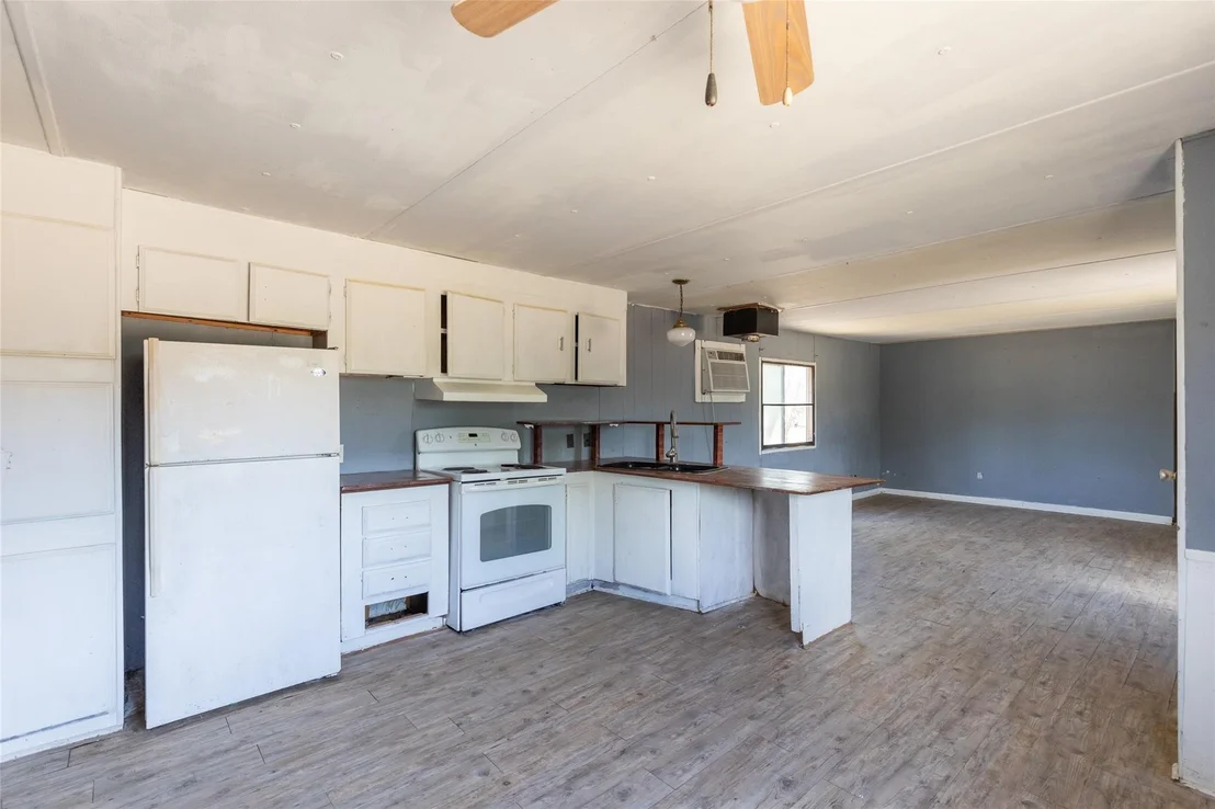 Photo of 1186 Private Road 2431