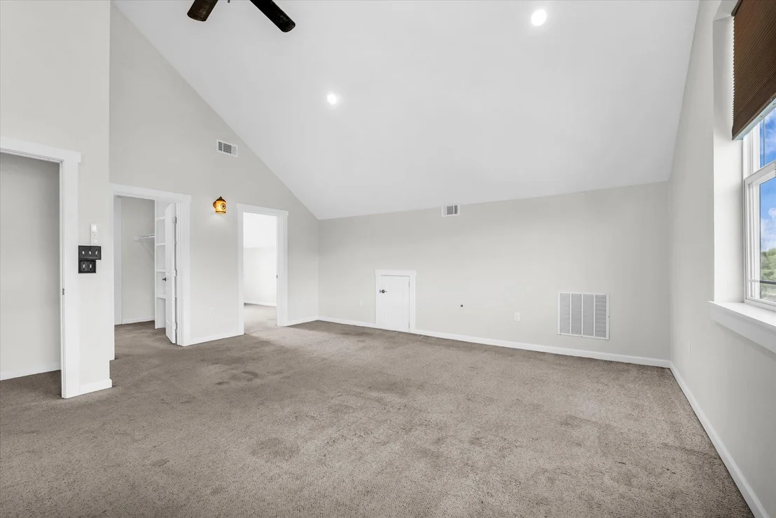 Photo of 348 Barker Lane