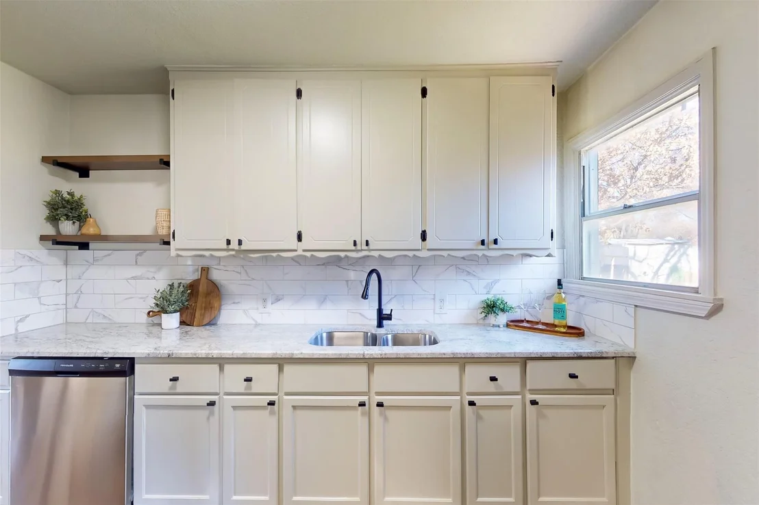 Photo of 2842 Carlson Drive