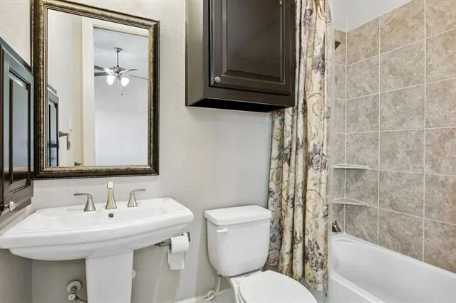 Photo of 4550 Honeyvine Lane