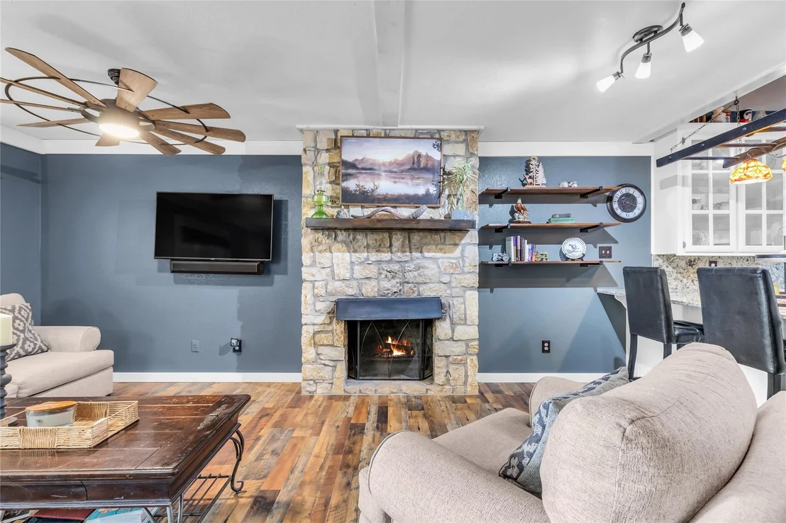 Photo of 459 County Road 4600