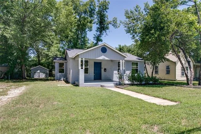Photo of 606 W High Street
